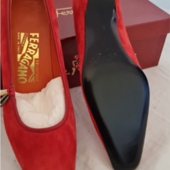 New Red Salvatore Ferragamo women`s shoes - Picture 3 of 5